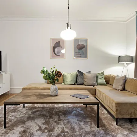 Sanders Stage - Enchanting Four-bedroom Near Nyhavn *