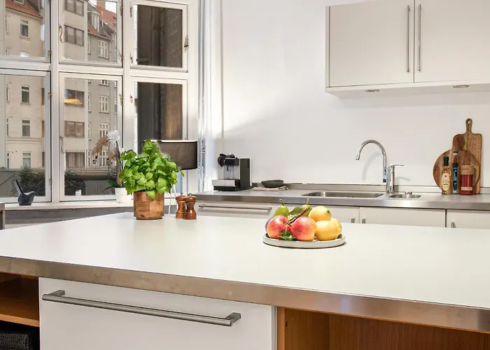 Sanders Stage - Enchanting Four-bedroom Near Nyhavn * København