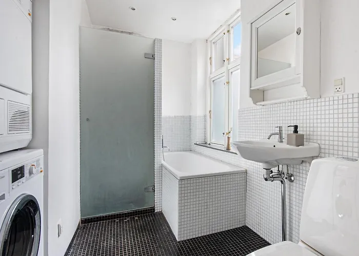 Sanders Stage - Enchanting Four-bedroom Near Nyhavn *