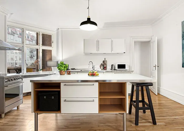 Sanders Stage - Enchanting Four-bedroom Near Nyhavn København