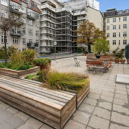 Apartment Sanders Stage - Enchanting Four-bedroom Near Nyhavn Kopenhagen