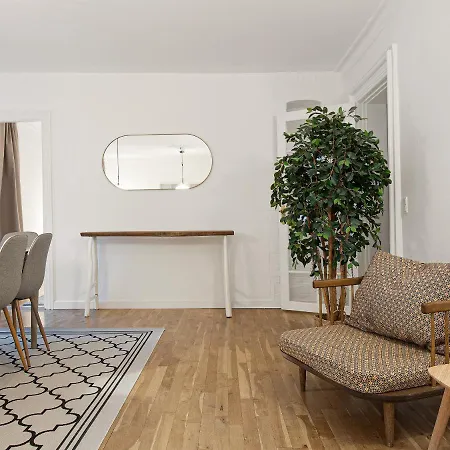 Sanders Stage - Enchanting Four-bedroom Near Nyhavn